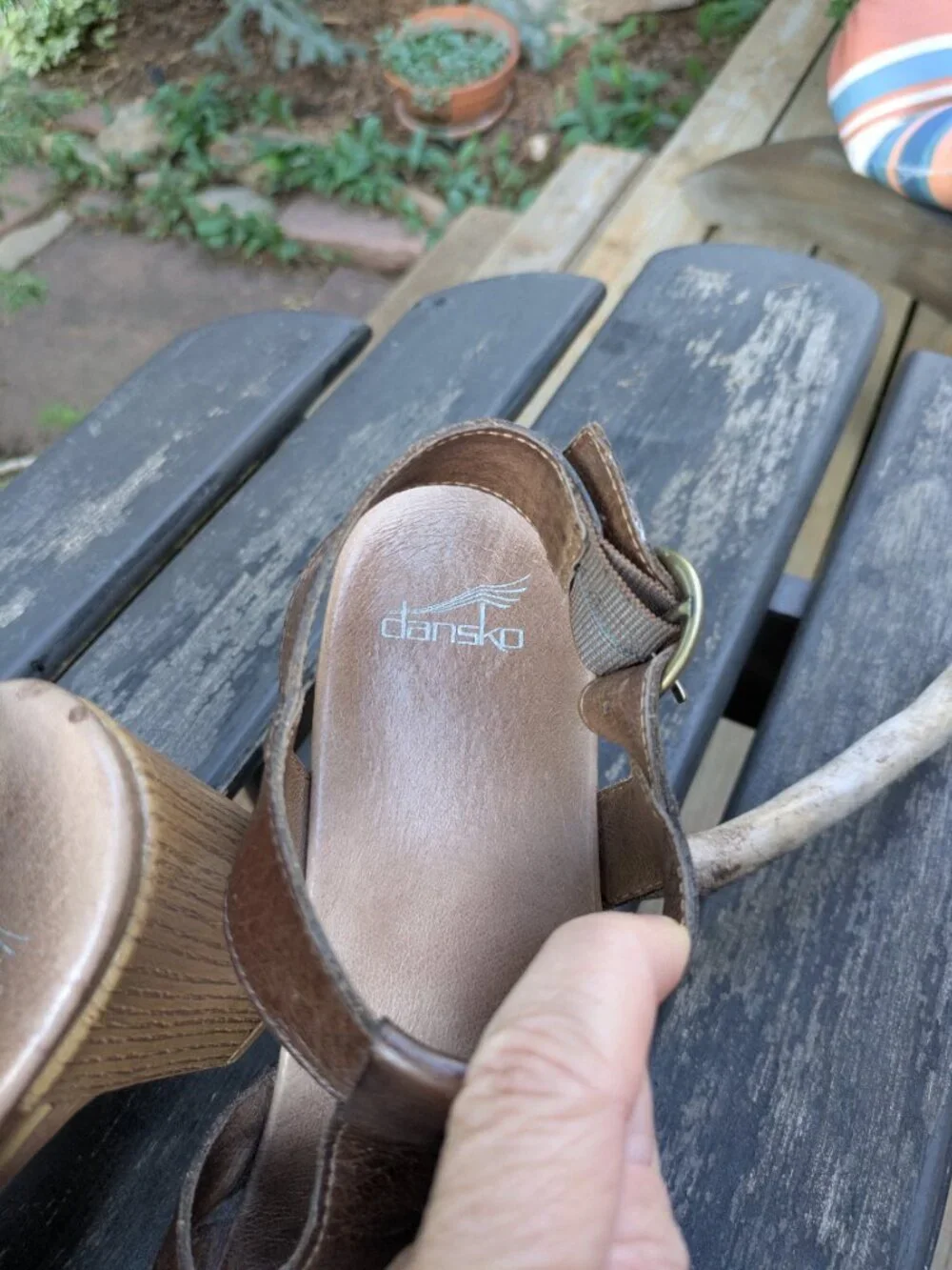 Dansko Daniela Heeled Sandal in Tak Vintage Pull Up Leather size 40/ 8.5 US.